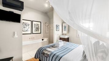1 bedroom, iron/ironing board, free WiFi, bed sheets