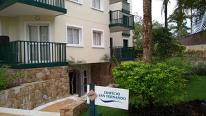 Exterior - Apartment in Riviera de São Lourenço - 100 meters from the beach (Riviera de São Lourenço)