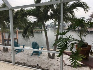 Terrace/patio - Beautiful Water View, 9-min Bike to Beach, 7min Walk to Fun Park, Backyard Beach (Marco Island)