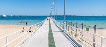 Pelicans Rest Shoalwater Bay
Pelican Retreat