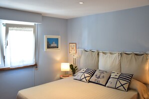 3 bedrooms, in-room safe, desk, iron/ironing board