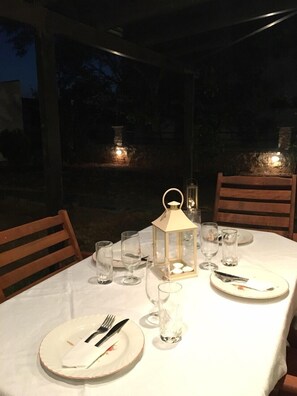 Outdoor dining