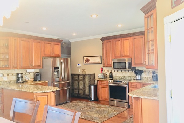 Frigorífic, microones, forn i placa de cuina