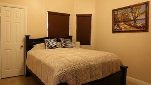 5 habitaciones, escritorio, tabla de planchar con plancha y wifi gratis 