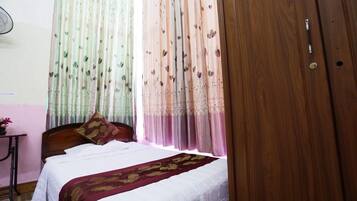 Kamar Single | Meja kerja dan Wi-Fi gratis