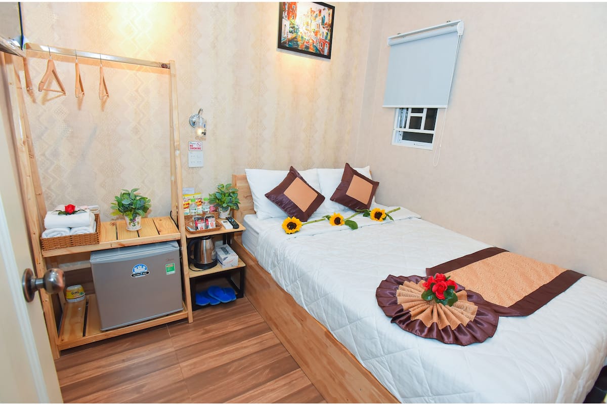 Basic Double Room | Minibar, soundproofing, free WiFi