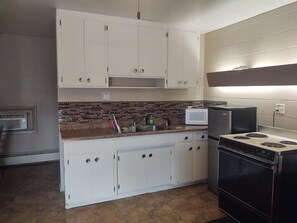 Basic Single Room | Private kitchen