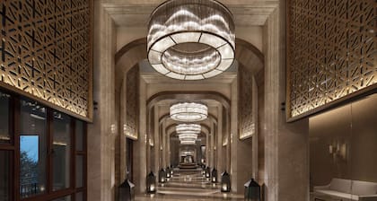 DoubleTree by Hilton Huidong Resort