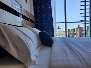 Aero Pirate Suite