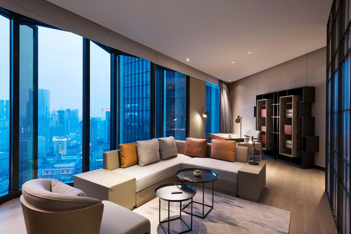 King Grand Skyline Tianfu Square View Suite