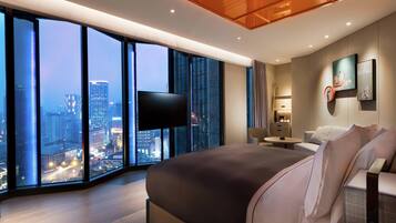 King Grand Skyline Tianfu Square View Room | Down duvets, memory-foam beds, minibar, in-room safe