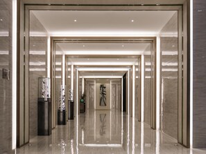 Bar (on property) - Mercure Panjin (Panjin)
