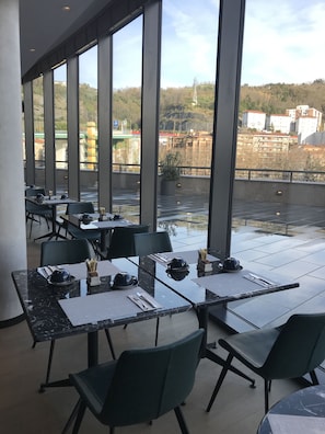 Daily buffet breakfast (EUR 17 per person)