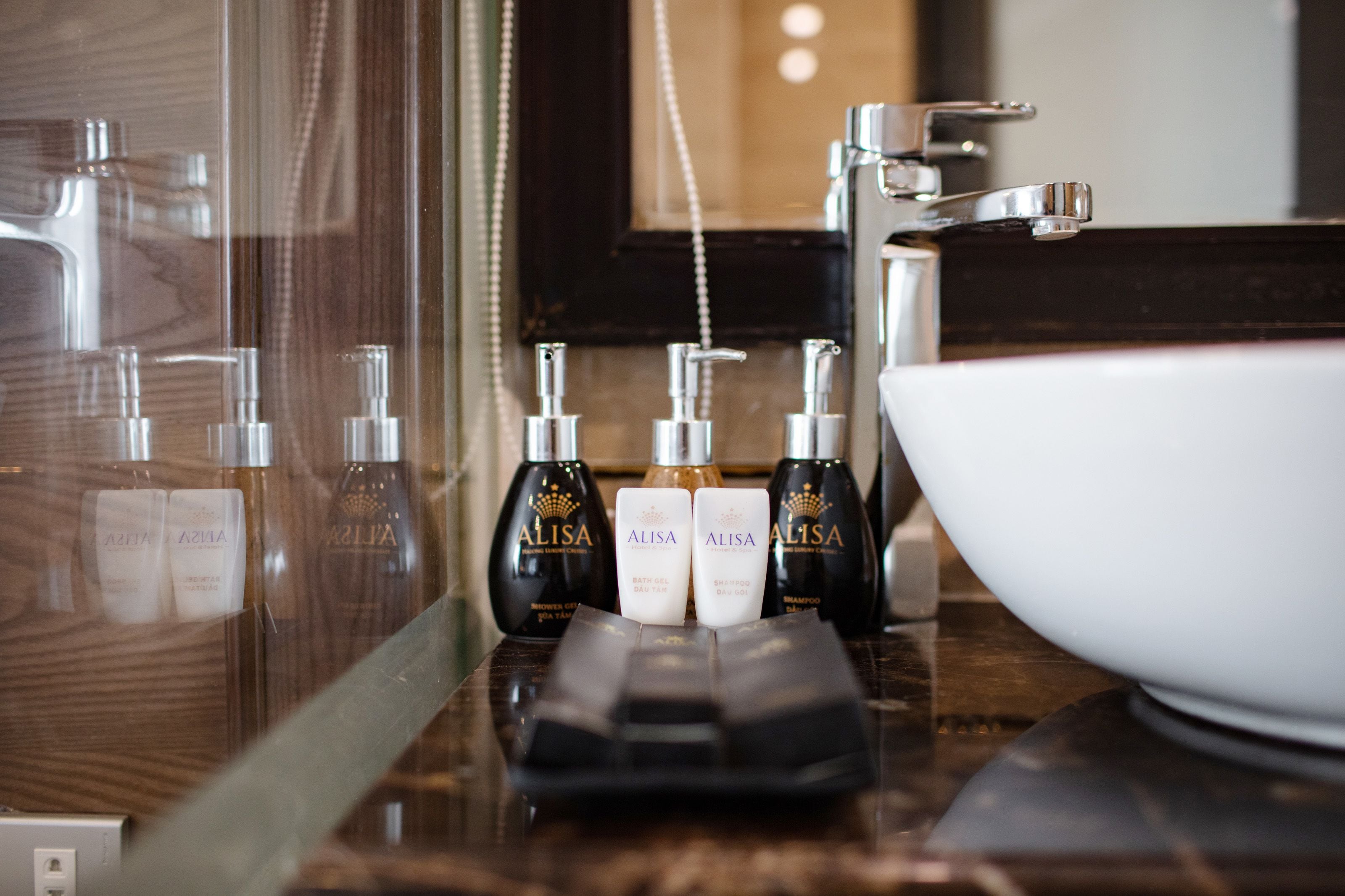 shower, free toiletries, hair dryer, bathrobes