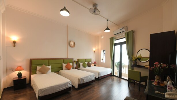 Family Room, 2 Queen Beds | Minibar, in-room safe, desk, WiFi (free) - Old Quarter Family Hotel (Hanoi)