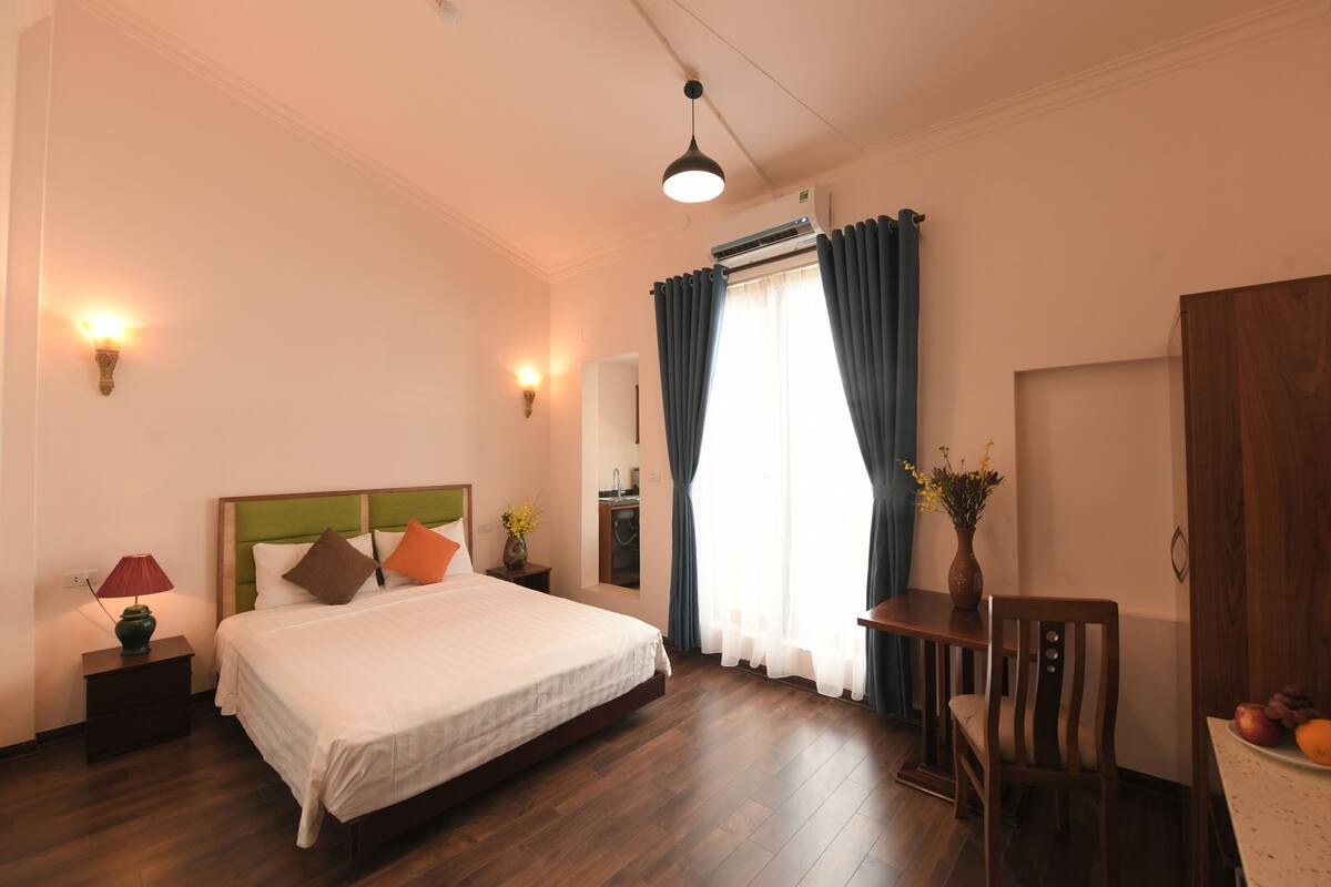 Honeymoon Double Room | Minibar, in-room safe, desk, free WiFi