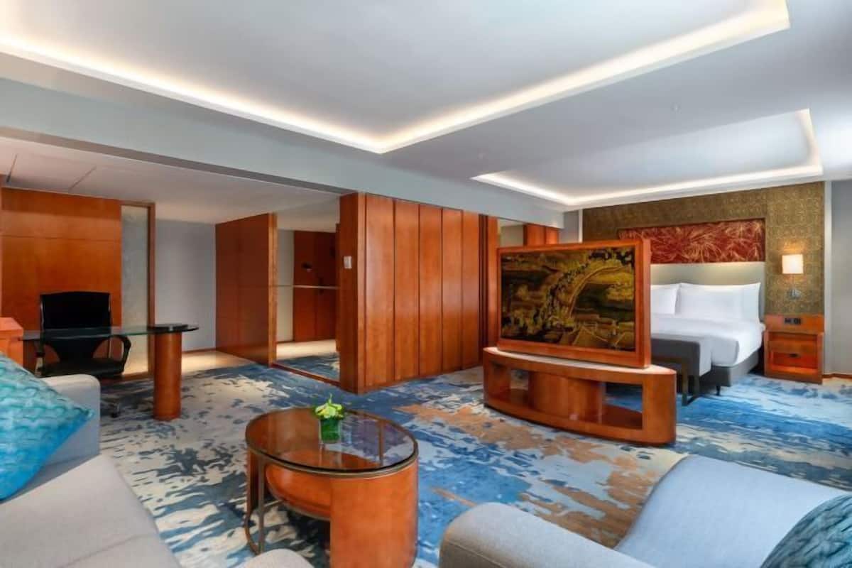 1 Schlafzimmer, Minibar, Zimmersafe, Schreibtisch