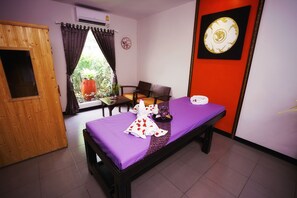 Behandlungsräume für Paare, Sauna, Whirlpool, Dampfbad