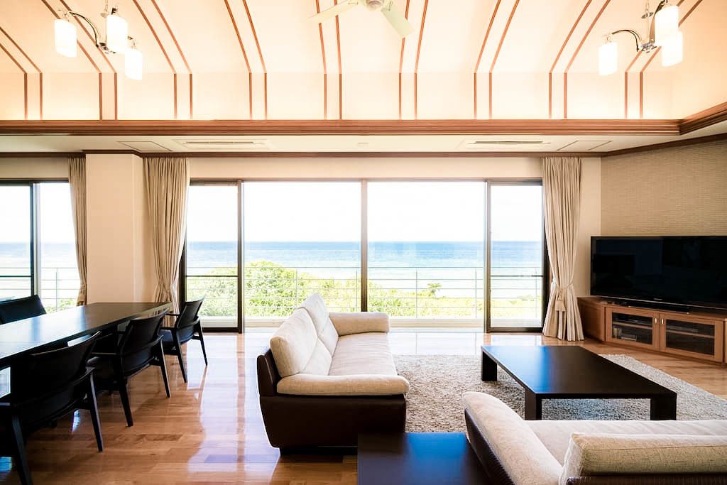 Private Vacation Home, Ocean Front | Living room | Flat-screen TV