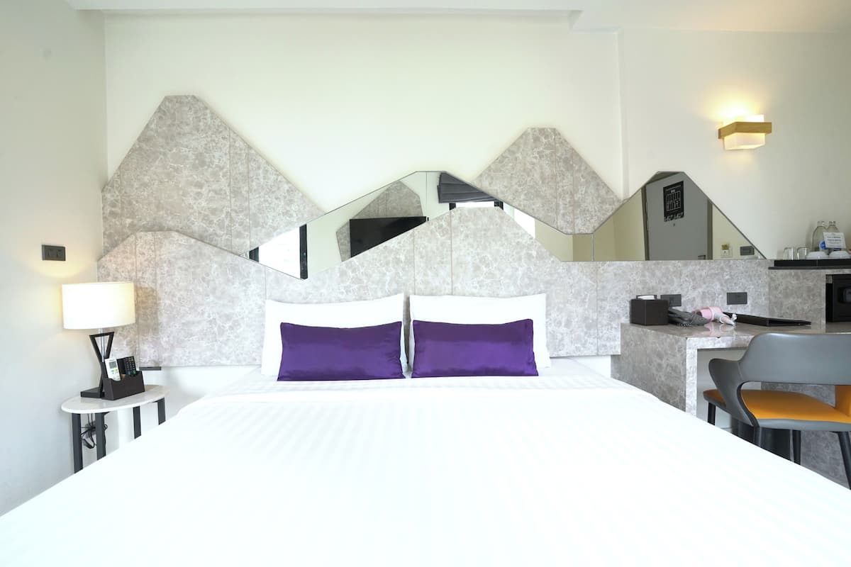 Spittze Deluxe Double Room | 1 bedroom, premium bedding, in-room safe, individually decorated