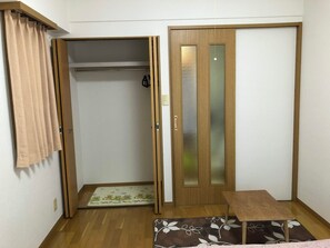 Habitación doble (No Towel Provided) | Wifi gratis y ropa de cama 