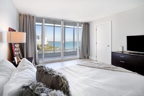 2 habitaciones, tabla de planchar con plancha y cuna de viaje 