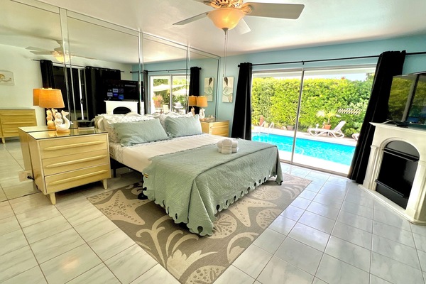 4 slaapkamers, een bureau, een strijkplank/strijkijzer, gratis wifi