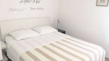 2 quartos, Wi-Fi de cortesia, roupa de cama