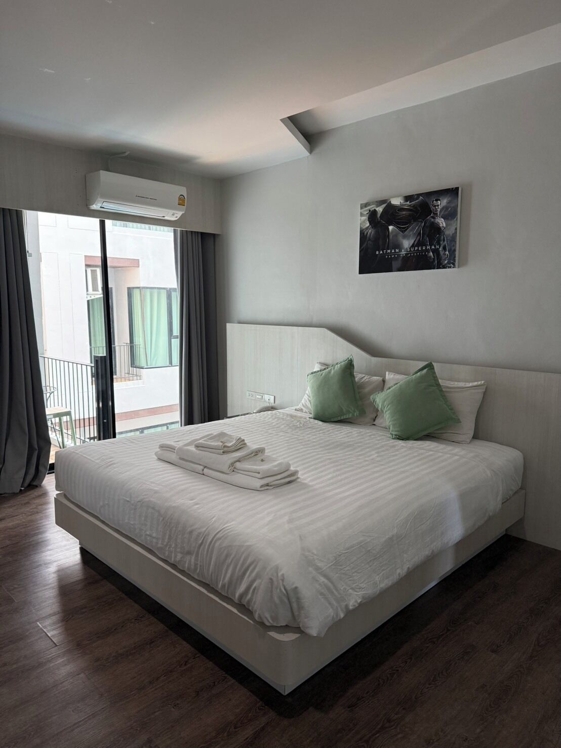 Deluxe Double Room with Balcony | Blackout drapes, free WiFi