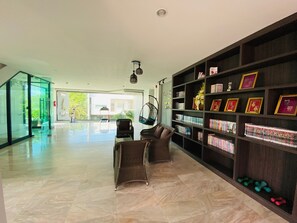 Flat-screen TV - Luxsna Residence (Hat Yai)