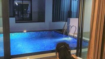 Standard Double Room with Pool Access | Blackout curtains, free WiFi