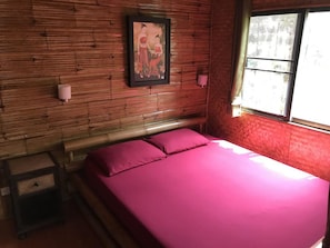 Signature Bungalow | Free WiFi - Jaidee Bamboo Huts (Chiang Mai)