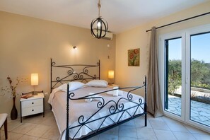 3 bedrooms, WiFi, bed sheets