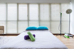Japanese Minimalist Studio
