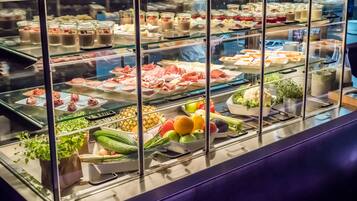 Daily buffet breakfast for a fee