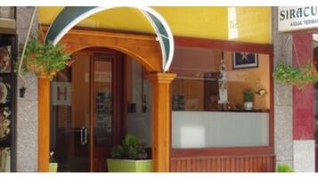 Majoituspaikan sisäänkäynti