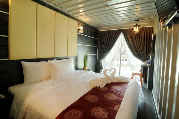 クラシック ルーム | デスク、アイロン / アイロン台、WiFi (無料)、ベッドシーツ