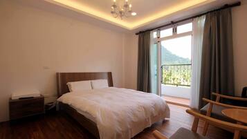 Superior Double Room, 1 Double Bed, Non Smoking | Desk, blackout drapes, soundproofing, free WiFi