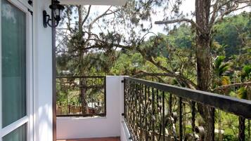 Kamar Quadruple Deluks, 2 Tempat Tidur Double, Bebas Asap Rokok | Balkon