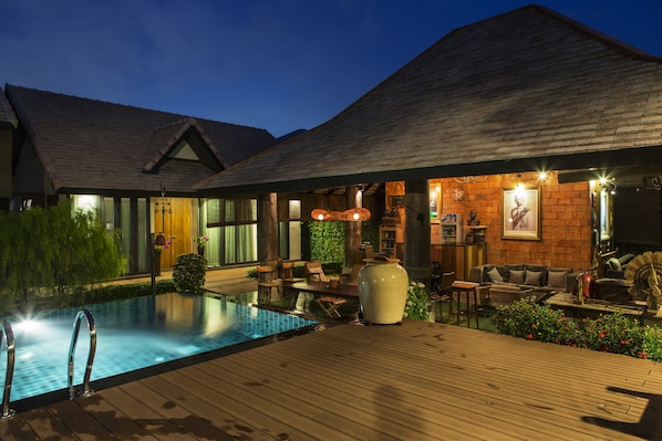 Luxury Private Pool Villa | Terrace/patio - TikKlinsee Pool Villa Chiang Mai (Hang Dong)