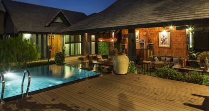 TikKlinsee Pool Villa Chiang Mai