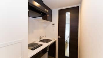 Refrigerador, microondas, placa de cocina, plancha de cocina