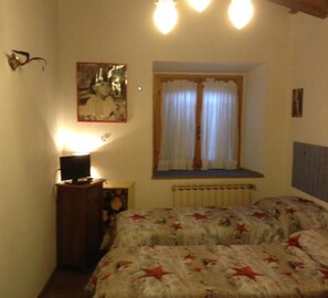 Desk, free WiFi, bed sheets