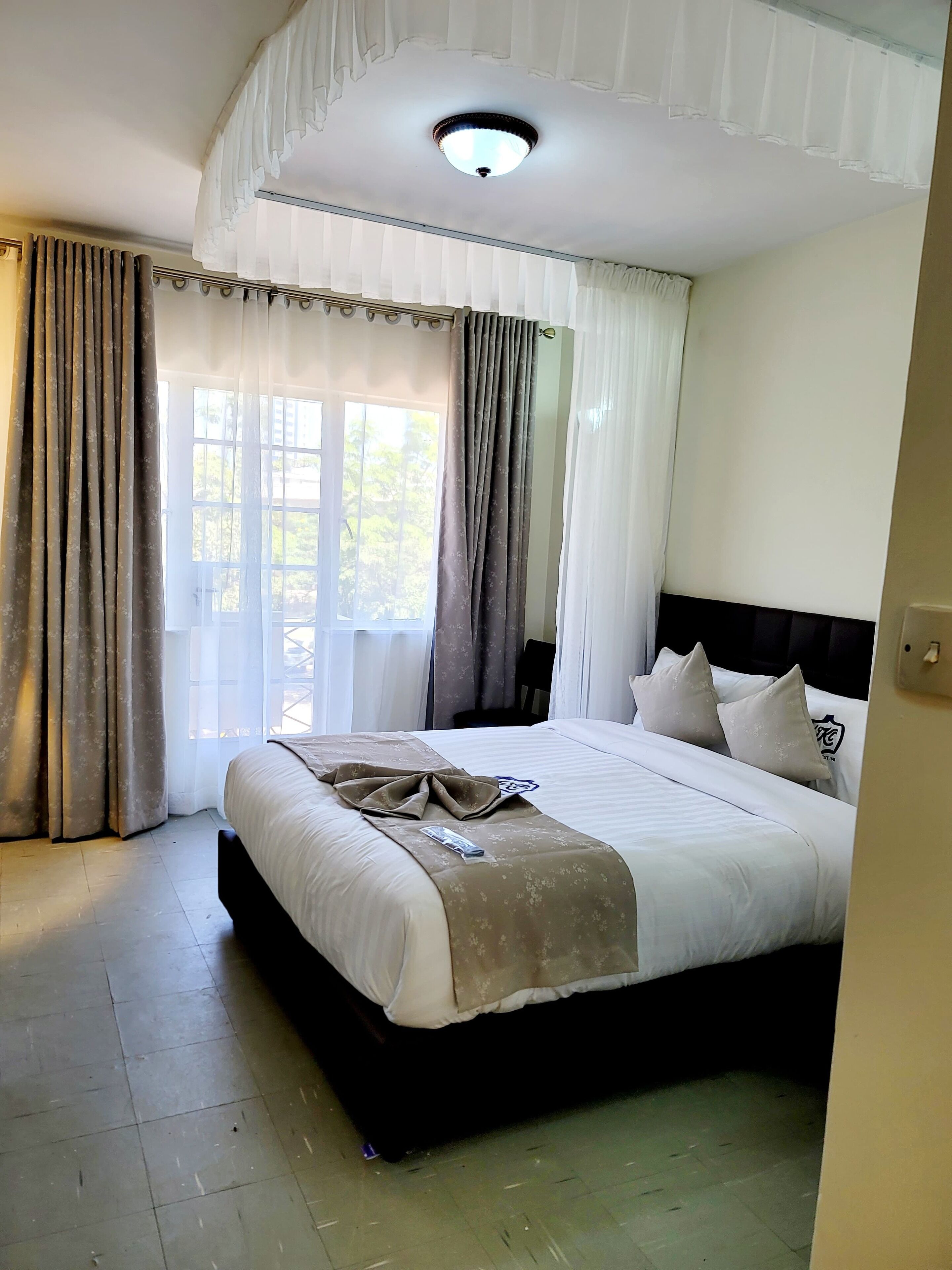 In-room safe, desk, blackout drapes, free WiFi