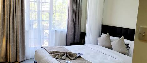 In-room safe, desk, blackout drapes, free WiFi