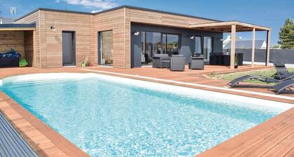 Superbe maison à Créances avec WiFi