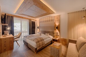 Kamar Superior, Bebas Asap Rokok | Brankas, meja kerja, Wi-Fi gratis, dan seprai linen