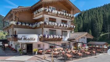 Outdoor banquet area