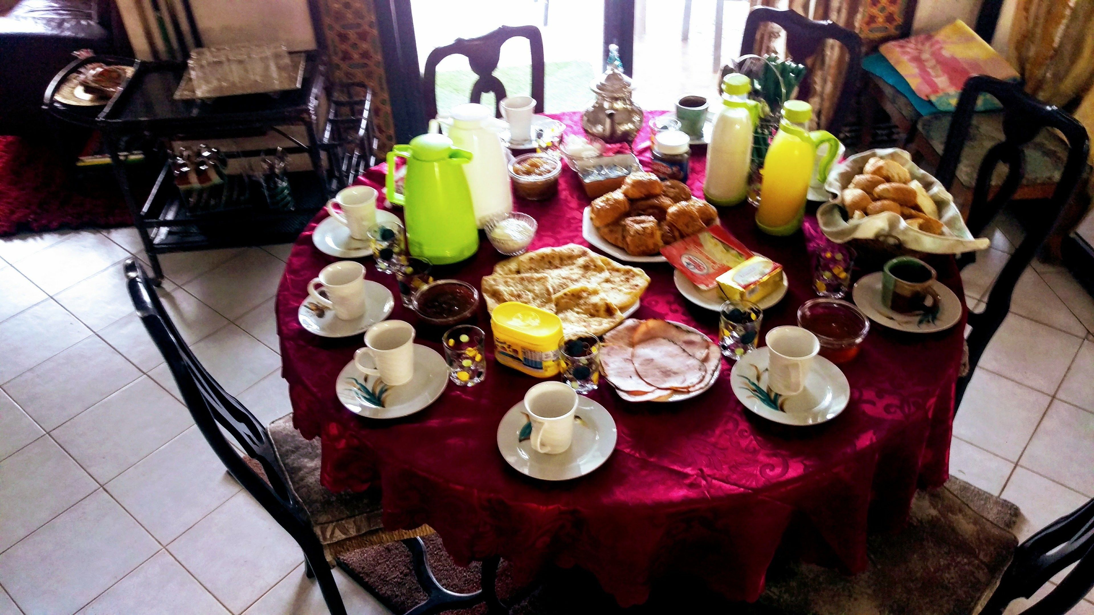 Free daily continental breakfast 