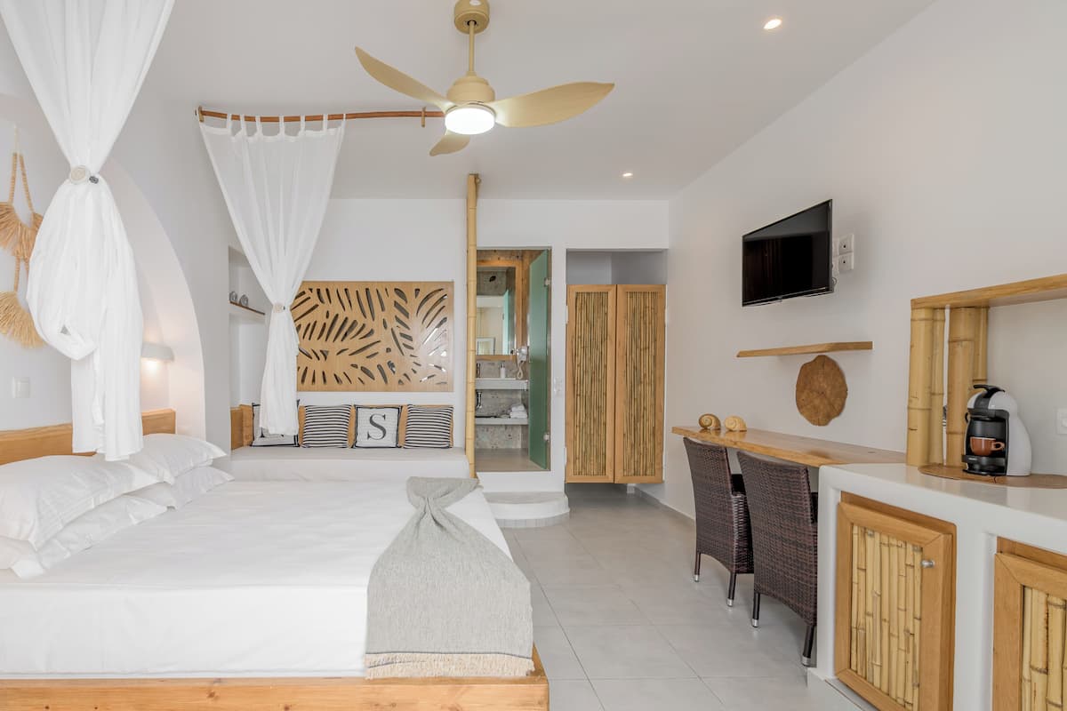 Double Room (No View) | 1 bedroom, in-room safe, iron/ironing board, free WiFi